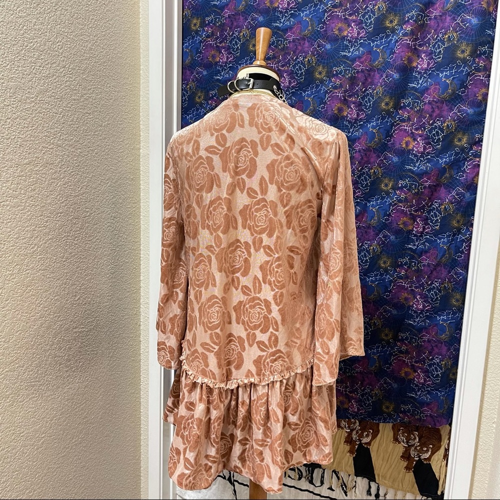 π Lovely Velvet ruffle cardigan - Picture 8 of 11